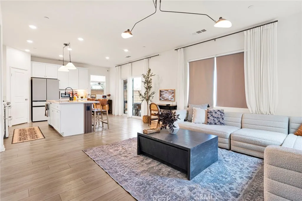 Family room open to kithcen