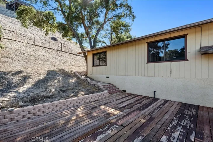 5675 Hermosilla Avenue, Atascadero, California 93422