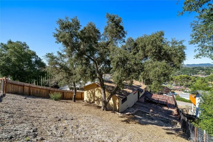 5675 Hermosilla Avenue, Atascadero, California 93422
