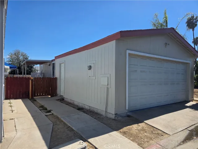 80 E Dawes 3, Perris, California 92571