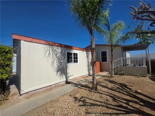 80 E Dawes 3, Perris, California 92571