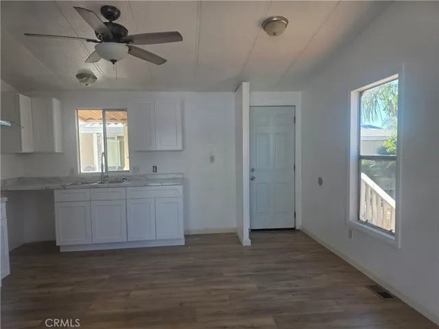 80 E Dawes 3, Perris, California 92571