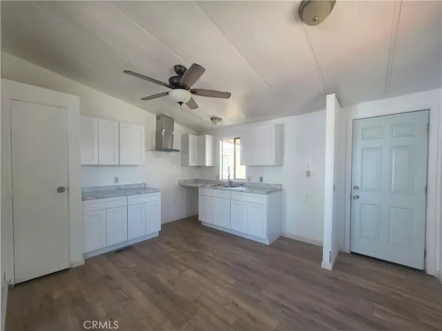 80 E Dawes 3, Perris, California 92571