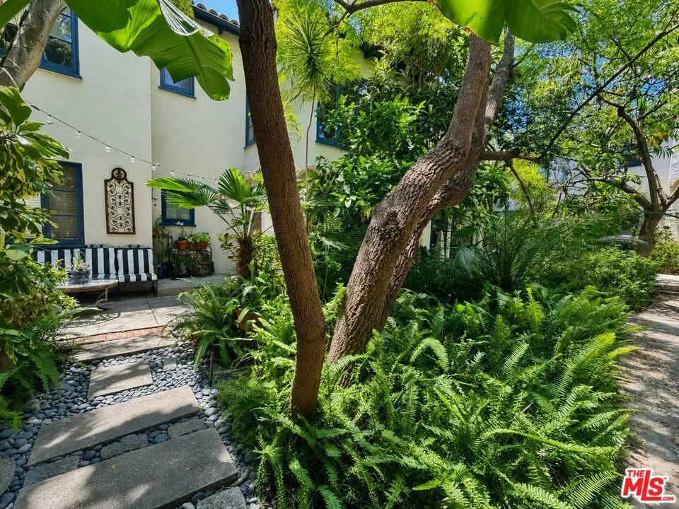 1263 Havenhurst Drive, West Hollywood, California 90046 — photo 4
