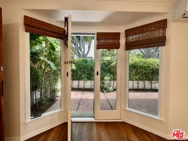 1263 Havenhurst Drive, West Hollywood, California 90046