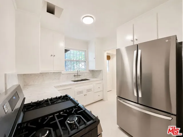 1263 Havenhurst Drive, West Hollywood, California 90046