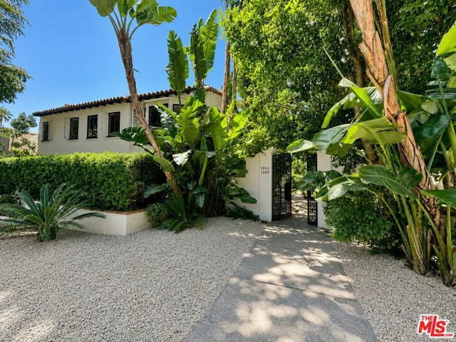 1263 Havenhurst Drive, West Hollywood, California 90046