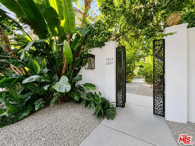 1263 Havenhurst Drive, West Hollywood, California 90046