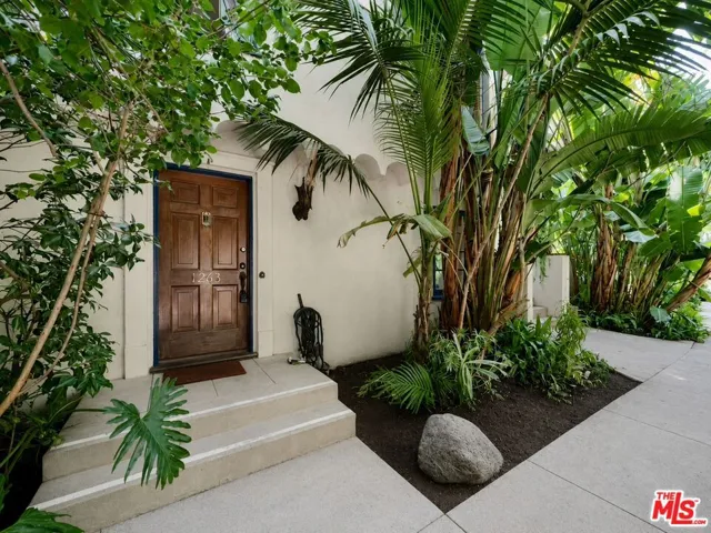 1263 Havenhurst Drive, West Hollywood, California 90046