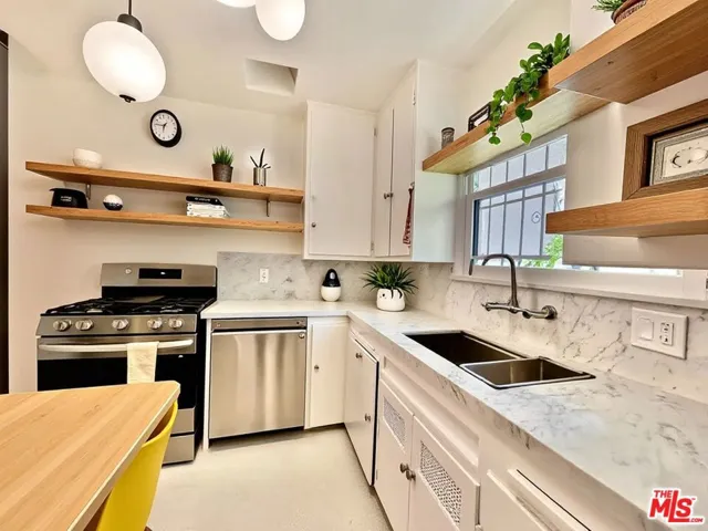 1263 Havenhurst Drive, West Hollywood, California 90046