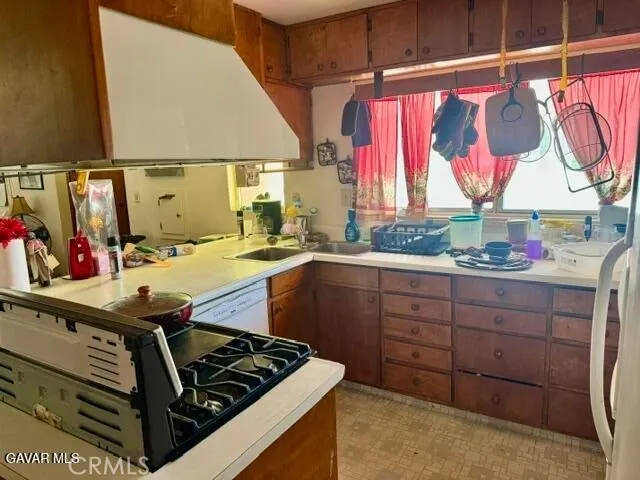2030 Cerro Gordo, Mojave, California 93501