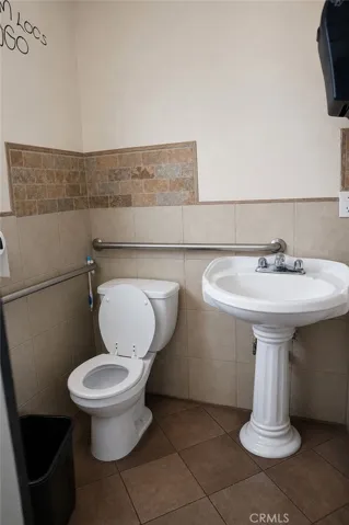 2171 W Lincoln Avenue, Anaheim, California 92801