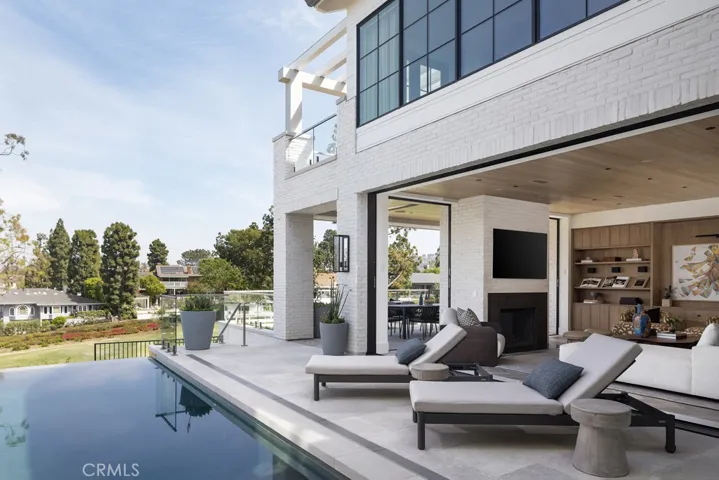 8 Cherry Hills, Newport Beach, California 92660