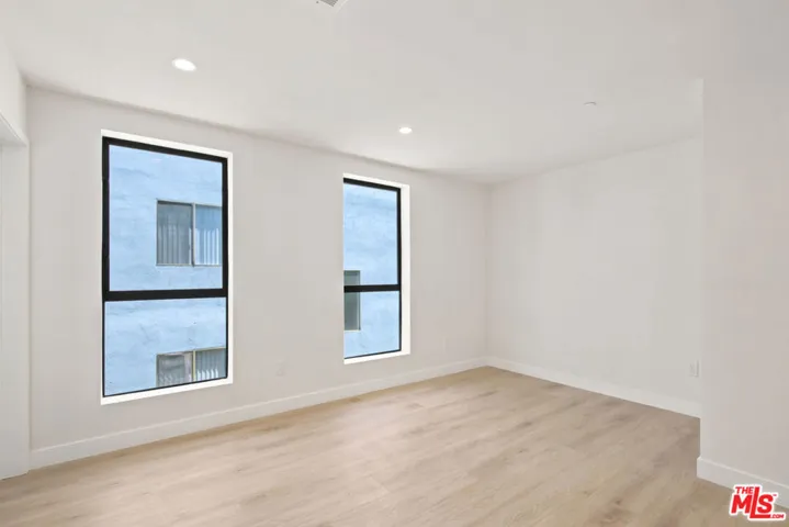 1434 N Poinsettia Place 102, Los Angeles, California 90046
