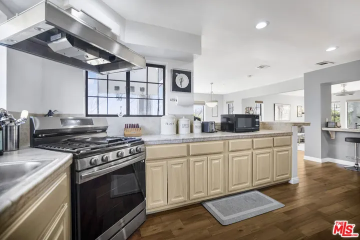 34315 Lancaster Road, Lancaster, California 93536
