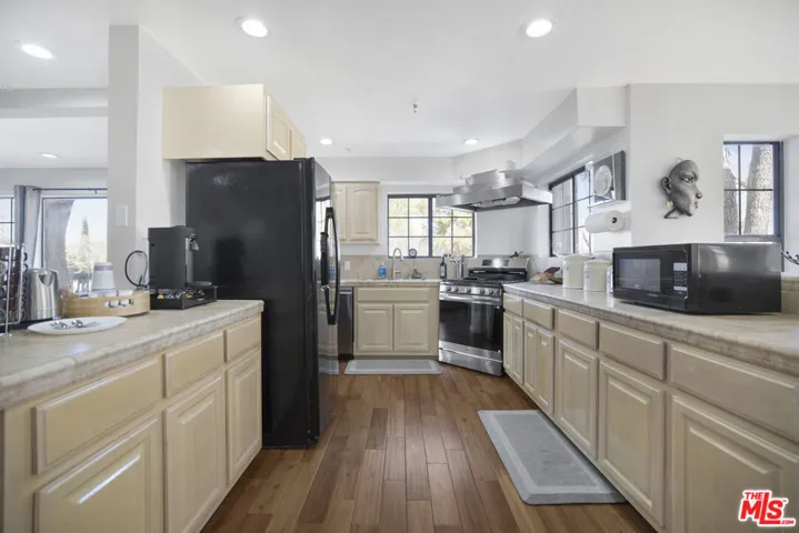 34315 Lancaster Road, Lancaster, California 93536