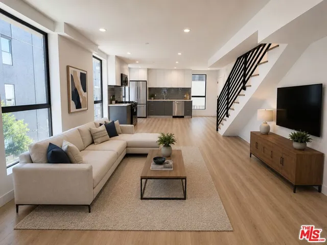 1434 N Poinsettia Place 307, Los Angeles, California 90046