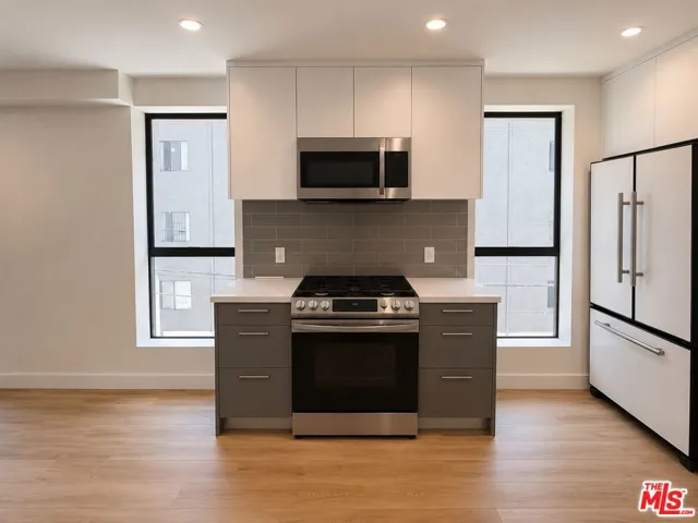 1434 N Poinsettia Place 307, Los Angeles, California 90046