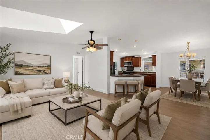 living room- virtual staging