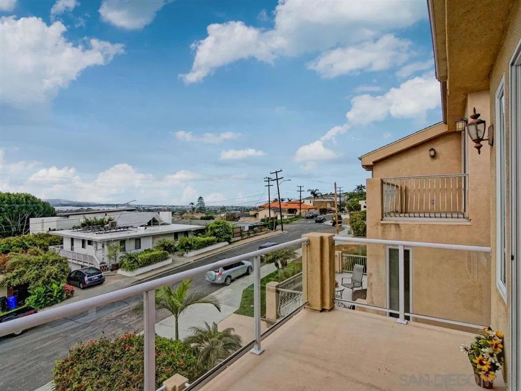 1820 Malden Street, San Diego, California 92109 — photo 4