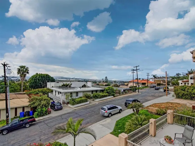 1820 Malden Street, San Diego, California 92109