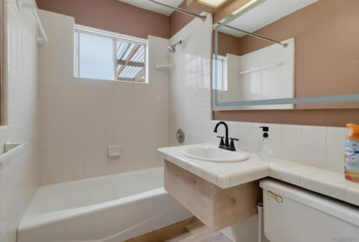1449 53 Oliver Ave, San Diego, California 92109