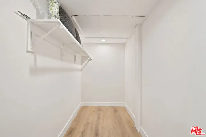 1434 N Poinsettia Place 306, Los Angeles, California 90046