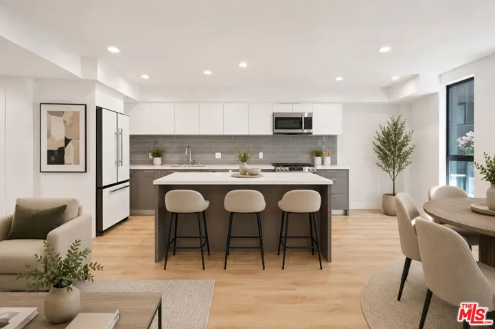 1434 N Poinsettia Place 306, Los Angeles, California 90046