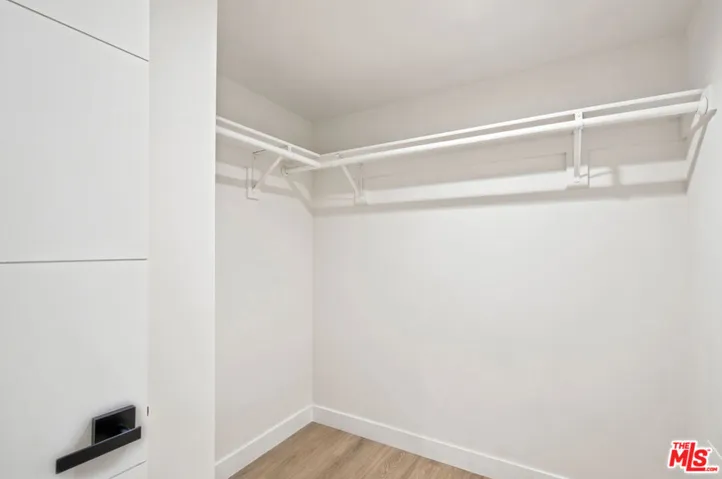 1434 N Poinsettia Place 306, Los Angeles, California 90046