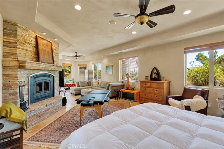 8323 Macron, Oak Hills, California 92344