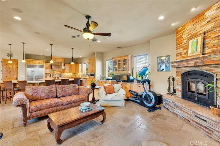 8323 Macron, Oak Hills, California 92344