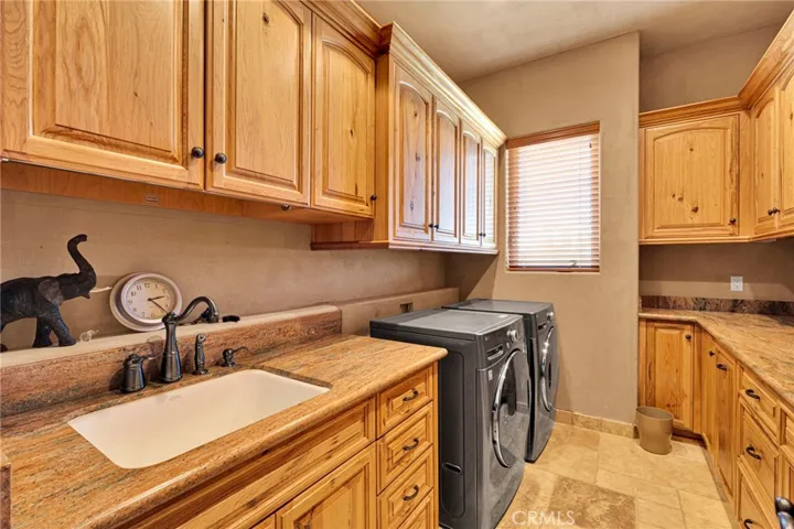 8323 Macron, Oak Hills, California 92344