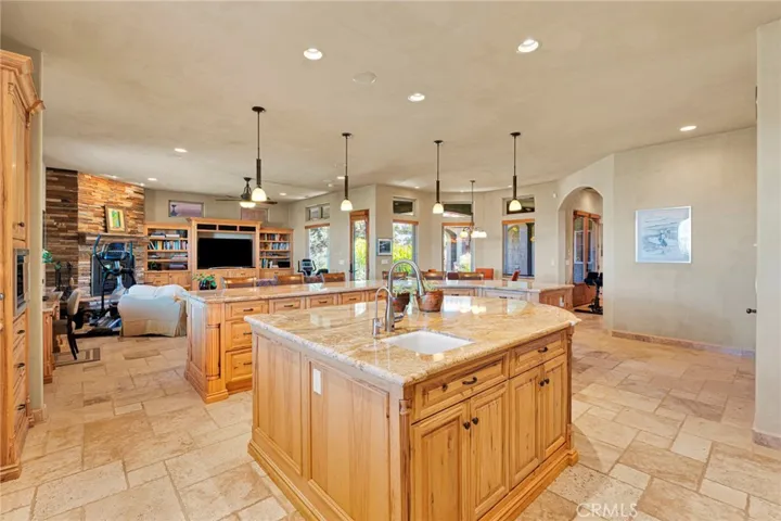 8323 Macron, Oak Hills, California 92344