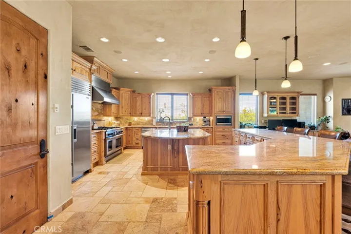 8323 Macron, Oak Hills, California 92344