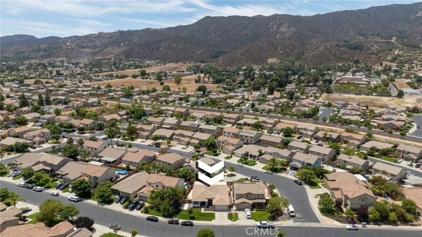 19735 Berrywood Drive, Lake Elsinore, California 92530