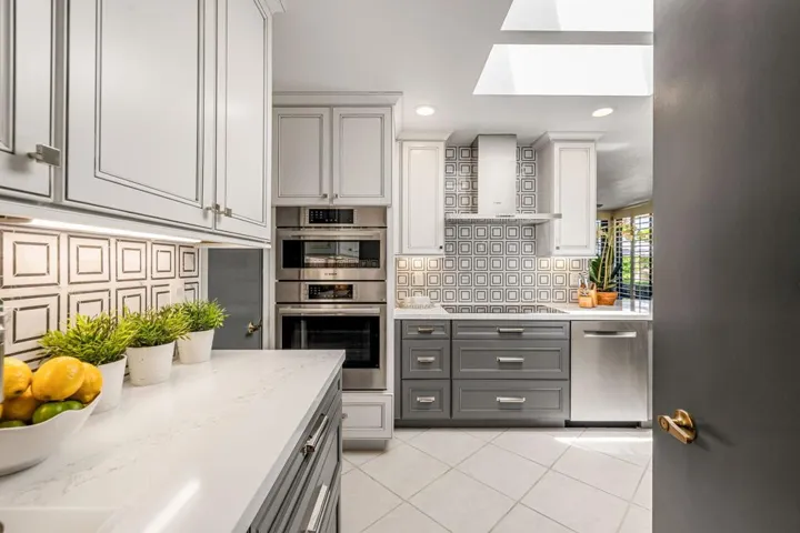 Kitchen Entrance from hall