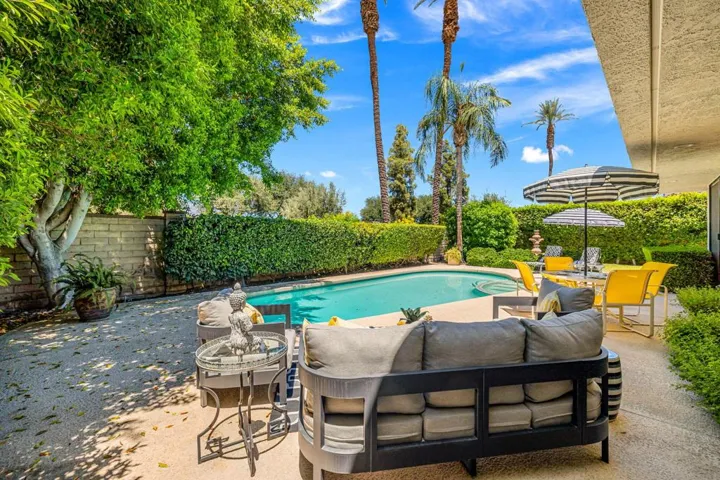 Backyard w/ Pool