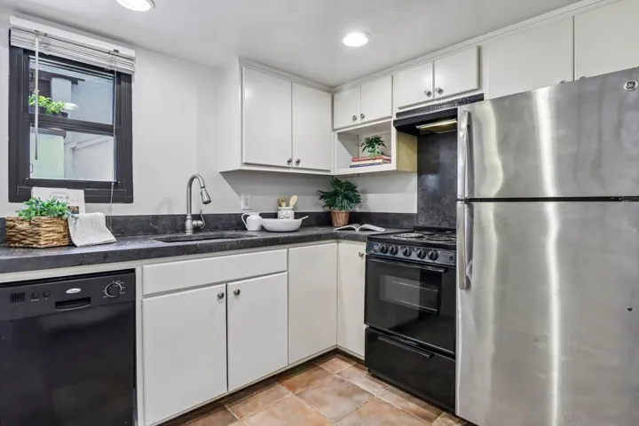 3922 Voltaire St, San Diego, California 92107