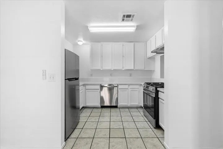 15-Kitchen