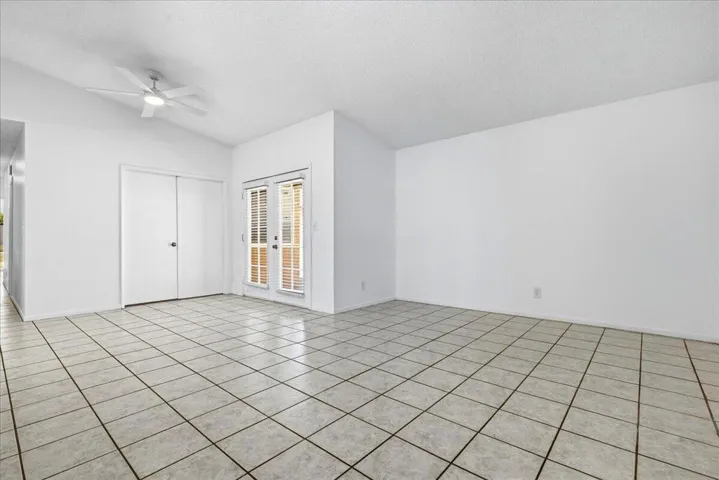 12-Living Room