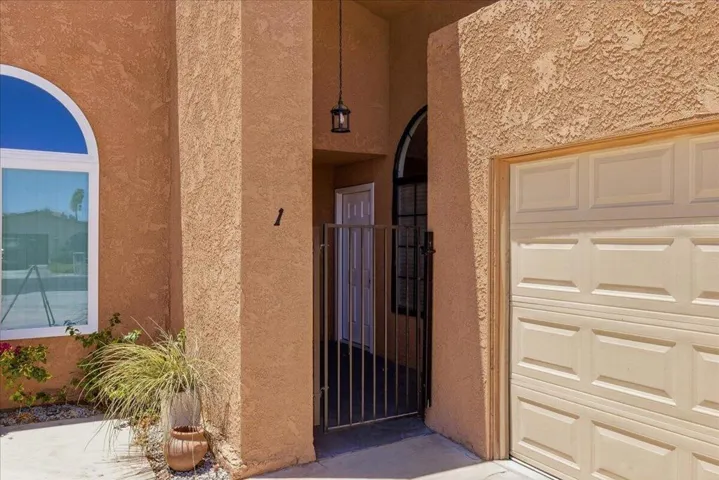 06-Exterior Front