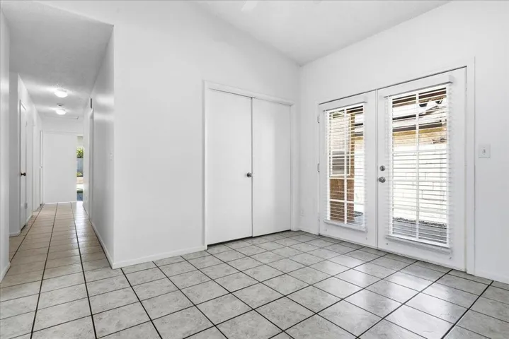 14-Dining Room