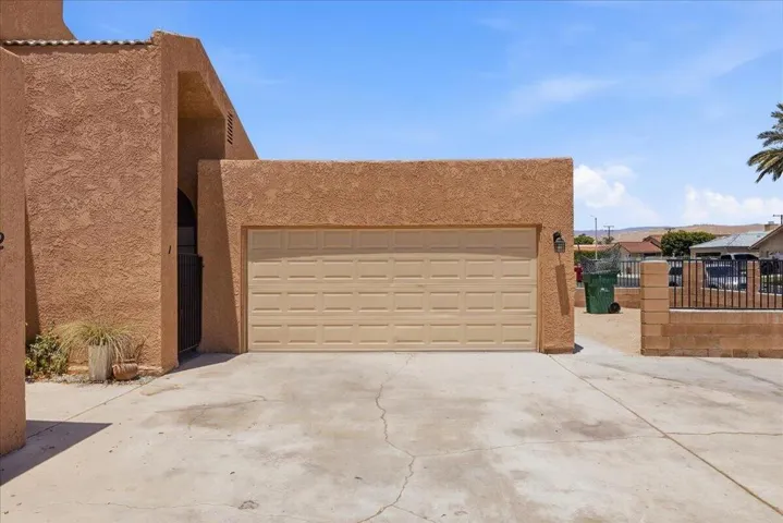 04-Exterior Front