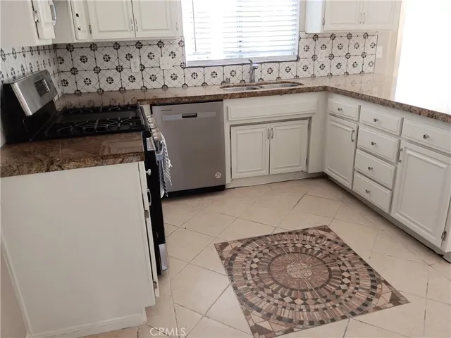37623 Lilacview, Palmdale, California 93550