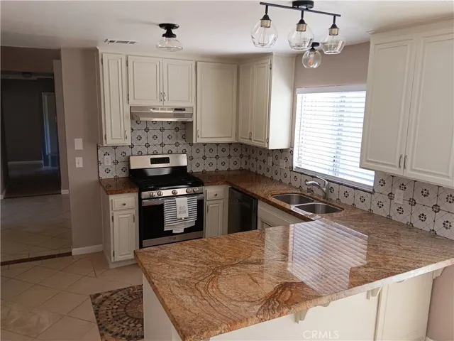 37623 Lilacview, Palmdale, California 93550