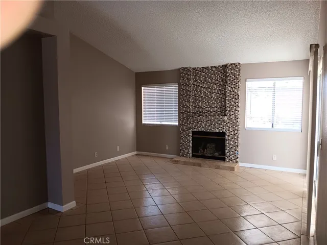 37623 Lilacview, Palmdale, California 93550