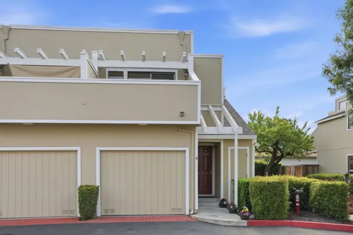 1993 Plymouth Street 4, Mountain View, California 94043