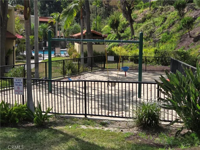 7908 Via Magdalena, Burbank, California 91504
