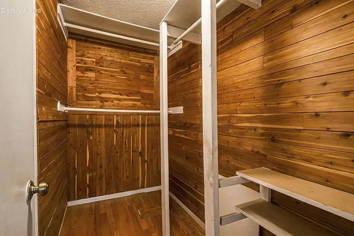 Closet 2