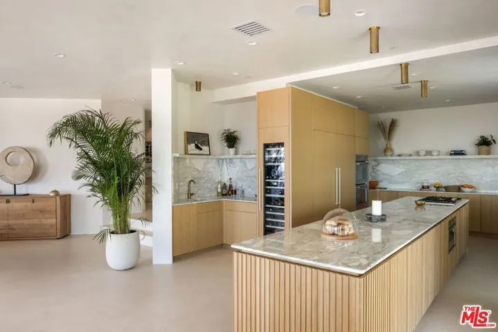 4310 Encinal Canyon Road, Malibu, California 90265